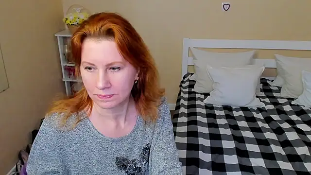 Snapshot of FoxySophia chatting on November 20, 2025, 9:25 pm FoxySophia online show from November 20, 2025, 9:25 pm