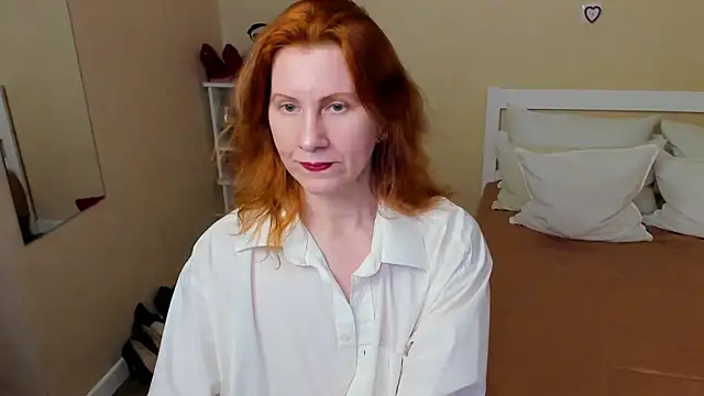 Snapshot of FoxySophia chatting on November 29, 2025, 4:56 am FoxySophia online show from November 29, 2025, 4:56 am