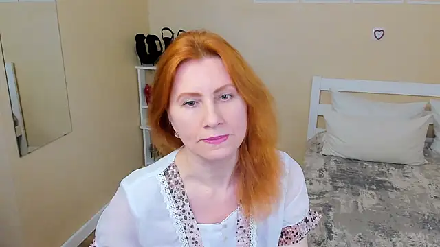 Snapshot of FoxySophia chatting on March 1, 2026, 3:17 am FoxySophia online show from March 1, 2026, 3:17 am