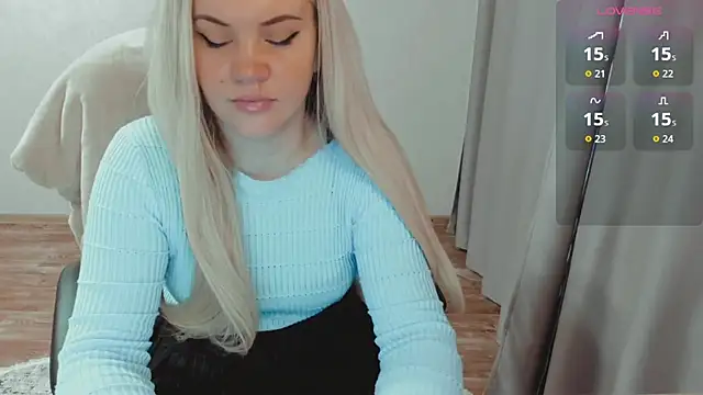 AllAboutLoveXx online show from February 18, 2026, 6:33 am