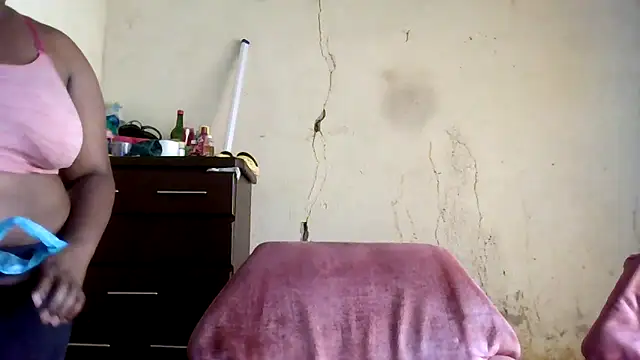 sexybigboobz online show from November 22, 2025, 5:39 am