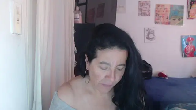 stefilove10 online show from April 7, 2026, 2:08 pm