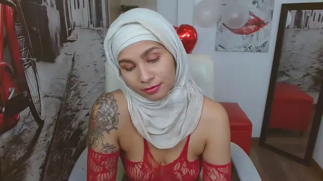 Shay  lee online show from February 26, 2025, 2:19 am