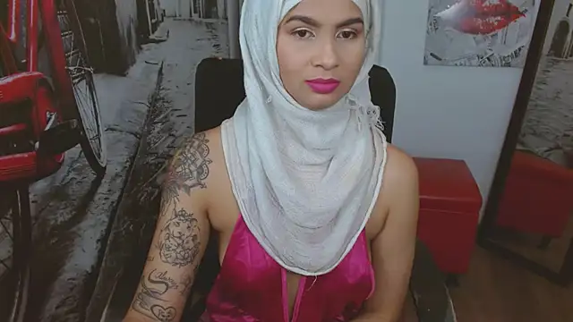 Shay  lee online show from February 9, 2025, 1:46 pm