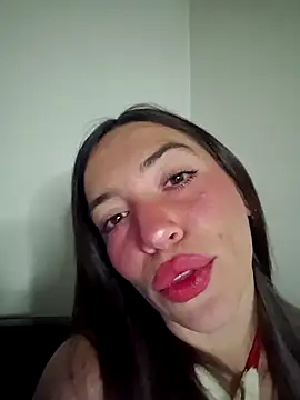 Snapshot of loveuu-bae chatting on February 1, 2026, 1:48 am loveuu-bae online show from February 1, 2026, 1:48 am