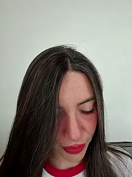 Snapshot of loveuu-bae chatting on January 9, 2026, 6:48 pm loveuu-bae online show from January 9, 2026, 6:48 pm