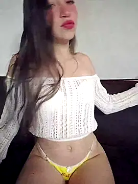 Snapshot of loveuu-bae chatting on January 16, 2026, 2:26 am loveuu-bae online show from January 16, 2026, 2:26 am