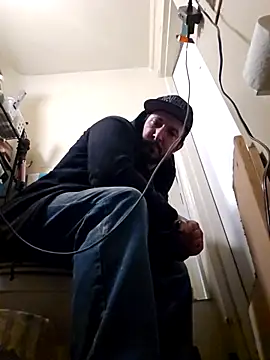 Snapshot of UncutHammer69 chatting on January 6, 2026, 7:56 am UncutHammer69 online show from January 6, 2026, 7:56 am