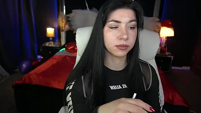 EmilyCandyy online show from February 9, 2026, 7:28 am