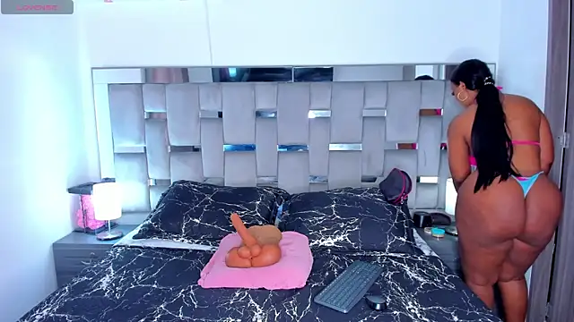 Cammiila online show from February 27, 2026, 3:45 pm