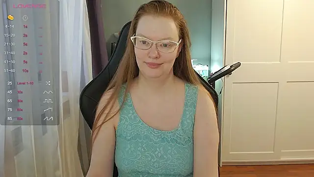 Snapshot of Lady_Inari chatting on February 6, 2026, 2:13 pm Lady Inari online show from February 6, 2026, 2:13 pm