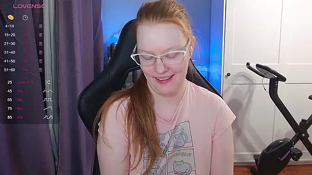 Snapshot of Lady_Inari chatting on February 5, 2026, 11:55 pm Lady Inari online show from February 5, 2026, 11:55 pm