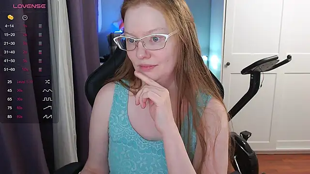 Snapshot of Lady_Inari chatting on February 7, 2026, 10:07 pm Lady Inari online show from February 7, 2026, 10:07 pm