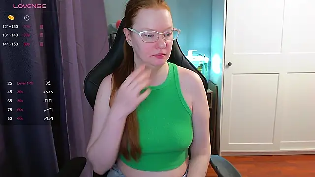 Snapshot of Lady_Inari chatting on February 24, 2026, 5:47 pm Lady Inari online show from February 24, 2026, 5:47 pm