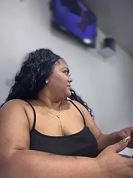 Snapshot of yanza2002 chatting on January 29, 2025, 11:25 pm yanza2002 online show from January 29, 2025, 11:25 pm