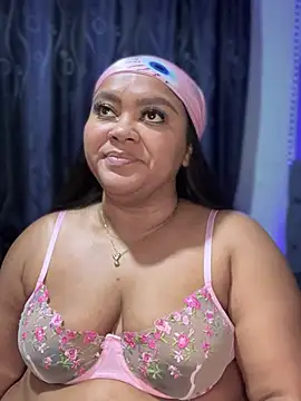 Snapshot of yanza2002 chatting on March 9, 2025, 11:14 pm yanza2002 online show from March 9, 2025, 11:14 pm