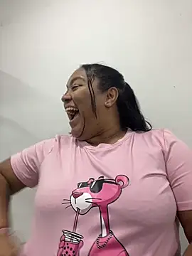 Snapshot of yanza2002 chatting on November 3, 2025, 10:57 pm yanza2002 online show from November 3, 2025, 10:57 pm