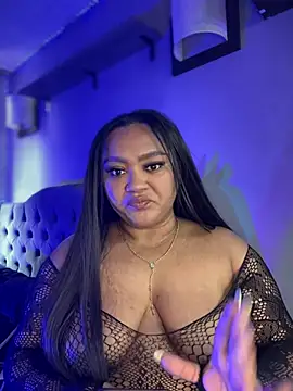 Snapshot of yanza2002 chatting on February 20, 2025, 7:52 pm yanza2002 online show from February 20, 2025, 7:52 pm