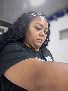 Snapshot of yanza2002 chatting on February 7, 2025, 11:34 pm yanza2002 online show from February 7, 2025, 11:34 pm