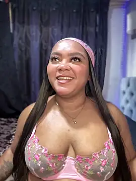 Snapshot of yanza2002 chatting on March 9, 2025, 8:10 pm yanza2002 online show from March 9, 2025, 8:10 pm