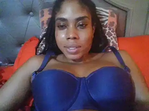 Snapshot of HONEYSWEETS_LIVE chatting on February 12, 2025, 4:12 am HONEYSWEETS LIVE online show from February 12, 2025, 4:12 am