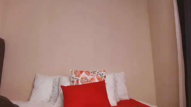 Snapshot of SoftRosee chatting on July 12, 2026, 2:45 am SoftRosee online show from July 12, 2026, 2:45 am