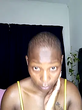 SoftRosee online show from May 10, 2026, 1:42 am