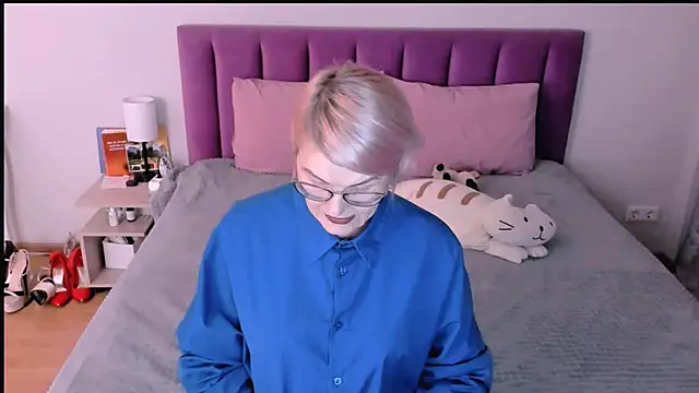 Snapshot of sabrinamacmarren chatting on November 29, 2025, 2:06 pm sabrinamacmarren online show from November 29, 2025, 2:06 pm