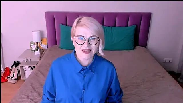 Snapshot of sabrinamacmarren chatting on November 3, 2025, 3:26 pm sabrinamacmarren online show from November 3, 2025, 3:26 pm