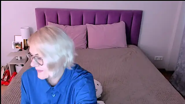 Snapshot of sabrinamacmarren chatting on November 23, 2025, 12:26 pm sabrinamacmarren online show from November 23, 2025, 12:26 pm