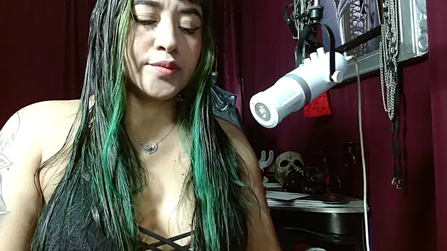 MeGoddesSara online show from February 21, 2026, 8:44 pm