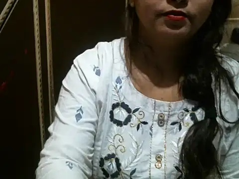 Snapshot of UrsMansi chatting on November 11, 2025, 4:29 am UrsMansi online show from November 11, 2025, 4:29 am