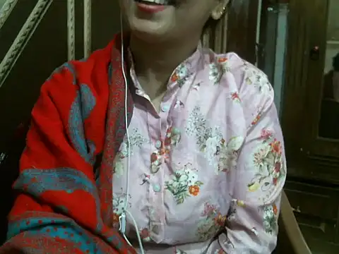 Snapshot of UrsMansi chatting on December 14, 2025, 6:41 am UrsMansi online show from December 14, 2025, 6:41 am