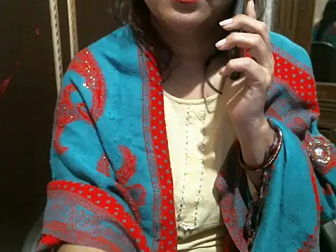 Snapshot of UrsMansi chatting on November 28, 2025, 4:34 am UrsMansi online show from November 28, 2025, 4:34 am