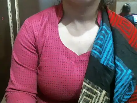 Snapshot of UrsMansi chatting on December 4, 2025, 4:44 am UrsMansi online show from December 4, 2025, 4:44 am