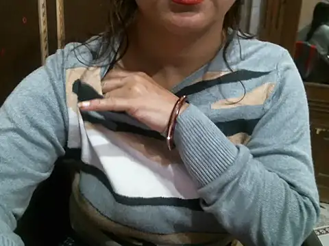 Snapshot of UrsMansi chatting on November 26, 2025, 8:42 pm UrsMansi online show from November 26, 2025, 8:42 pm