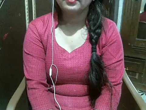 Snapshot of UrsMansi chatting on November 13, 2025, 4:27 am UrsMansi online show from November 13, 2025, 4:27 am