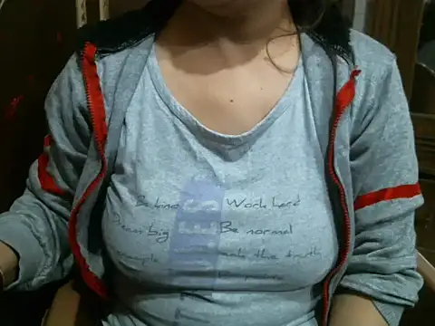 Snapshot of UrsMansi chatting on November 23, 2025, 7:07 am UrsMansi online show from November 23, 2025, 7:07 am