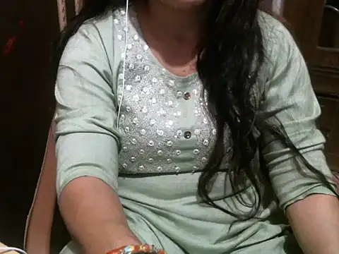 Snapshot of UrsMansi chatting on November 5, 2025, 7:00 am UrsMansi online show from November 5, 2025, 7:00 am