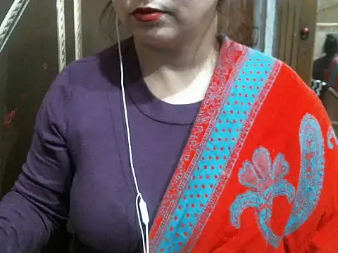 Snapshot of UrsMansi chatting on November 24, 2025, 8:31 pm UrsMansi online show from November 24, 2025, 8:31 pm