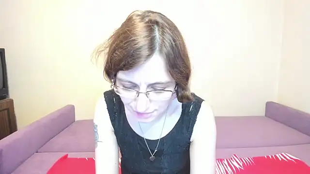 Snapshot of MarilynDream chatting on March 19, 2025, 1:10 am MarilynDream online show from March 19, 2025, 1:10 am