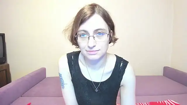Snapshot of MarilynDream chatting on March 18, 2025, 9:53 pm MarilynDream online show from March 18, 2025, 9:53 pm
