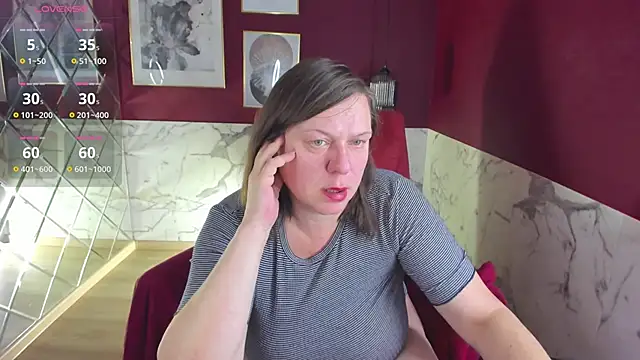 KellyPerfection online show from October 5, 2025, 7:21 am