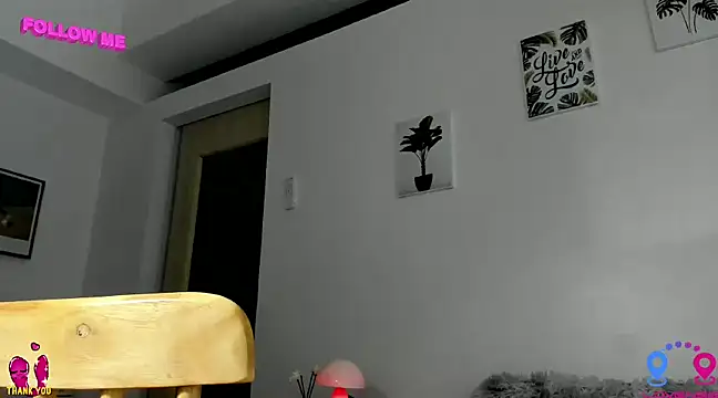 Snapshot of hottycrishina chatting on March 2, 2025, 11:19 am hottycrishina online show from March 2, 2025, 11:19 am