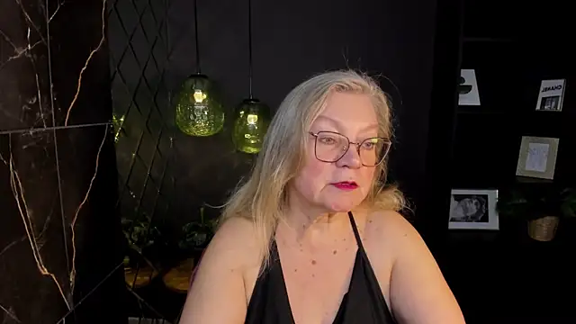 Snapshot of NataliMellow chatting on November 22, 2025, 1:10 pm NataliMellow online show from November 22, 2025, 1:10 pm