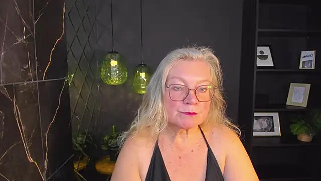 NataliMellow online show from October 20, 2025, 1:22 pm