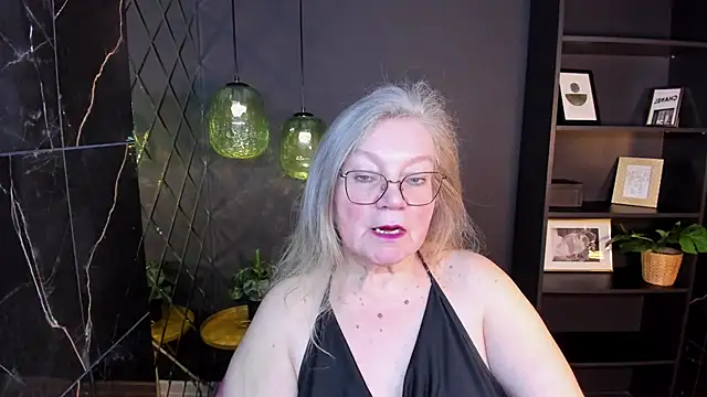 NataliMellow online show from February 17, 2026, 1:19 pm