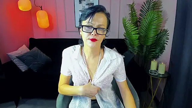 BrandiSweetie online show from September 23, 2025, 1:40 pm