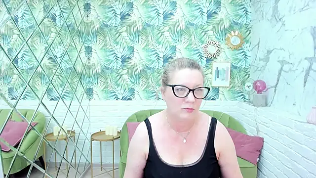 LeaPure online show from April 7, 2026, 4:20 pm