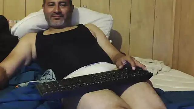 Snapshot of dantehot2020 chatting on October 24, 2025, 12:31 am dantehot2020 online show from October 24, 2025, 12:31 am